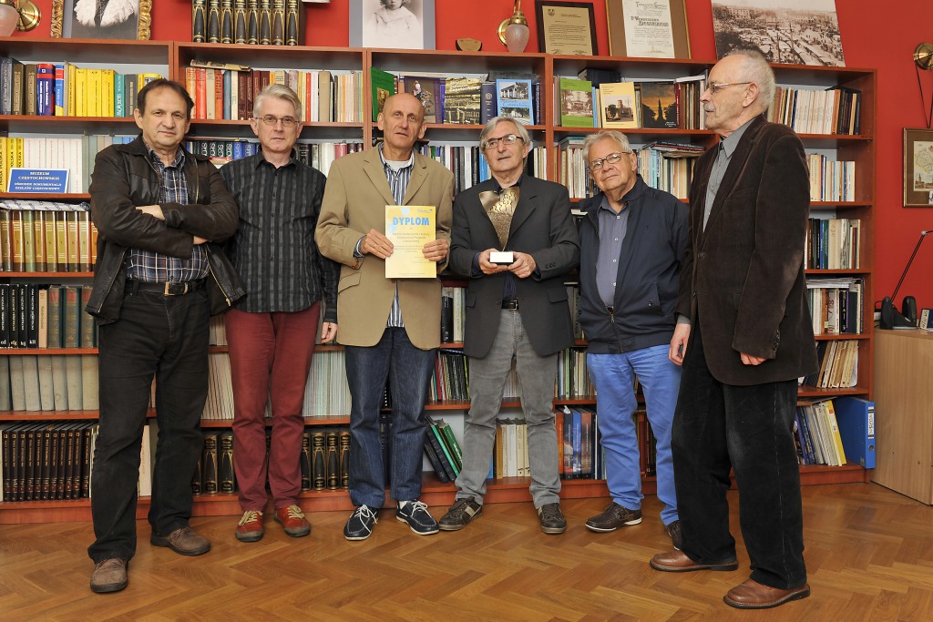 Komisja Kultury i Wydawnictw. Od lewej K. Kasprzak, Zb. Burda, J. Sętowski, M. Batorek, Zb. Janikowski, B. Snoch